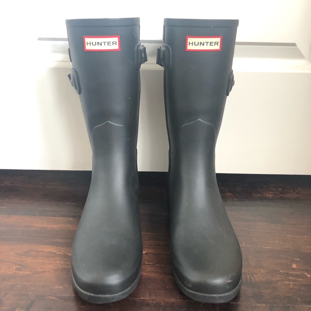 Size 6 Black Hunter Boots
